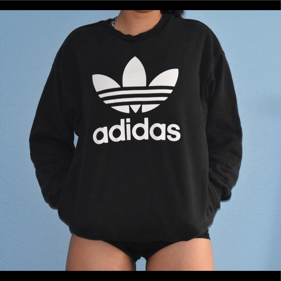 adidas Sweaters - Adidas crew neck sweatshirt!